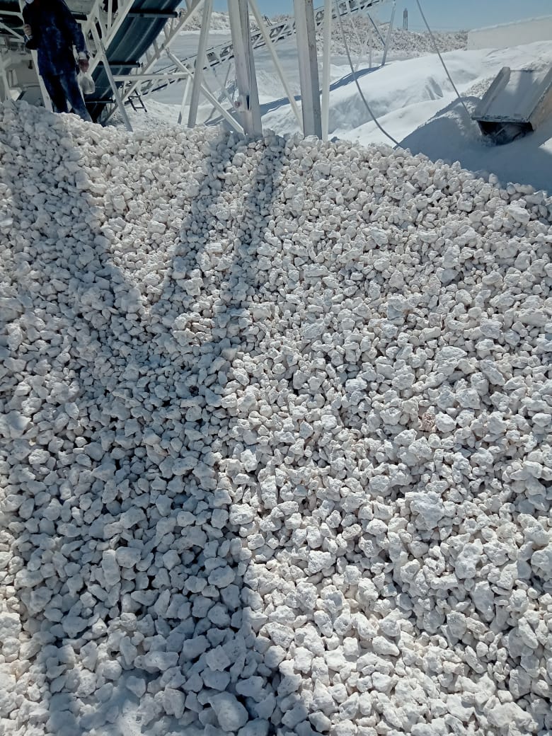 limestone blocks, 2/5 cm in size